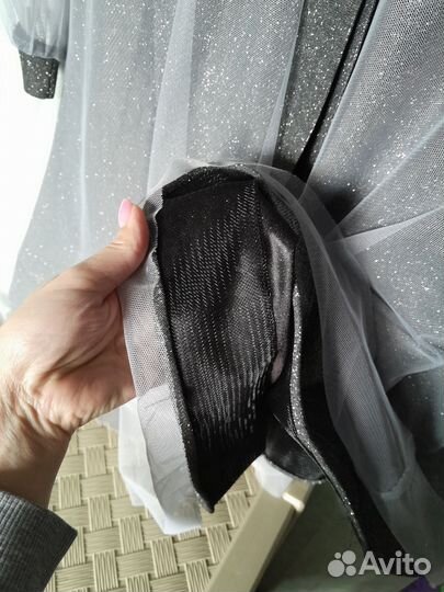 Блестящее платье