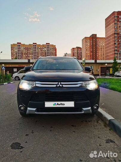 Mitsubishi Outlander, 2014
