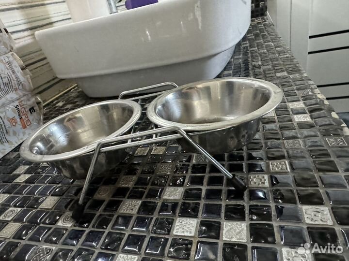 Миски для собак и кошек