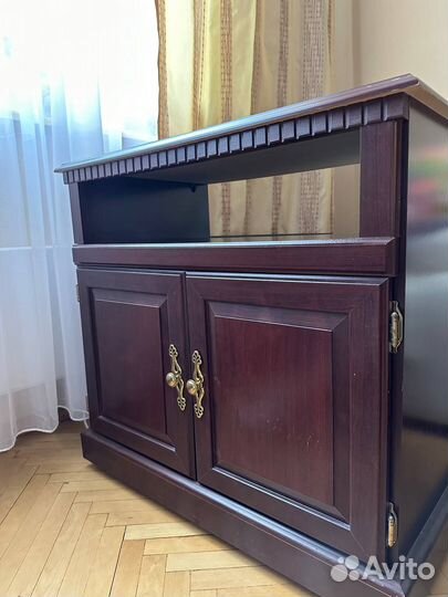 Тумба под тв