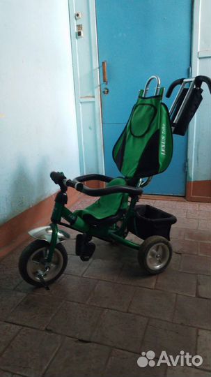 Детский трехколесный велосипед