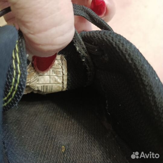 Бутсы сороконожки 34 размер