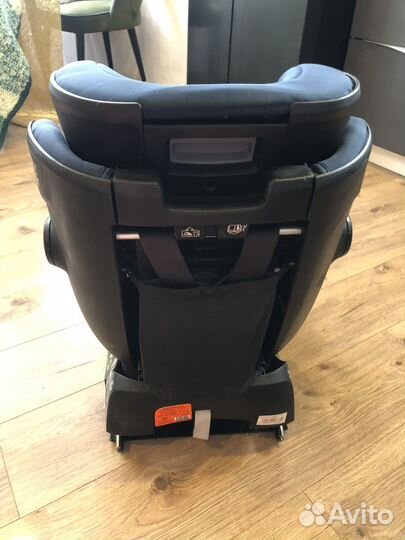 Britax romer advansafix IV R от 9-36кг