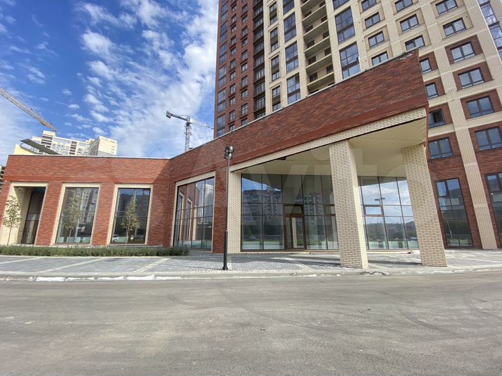 Торговое с витринами в центре от 795 м2 до 1110 м2