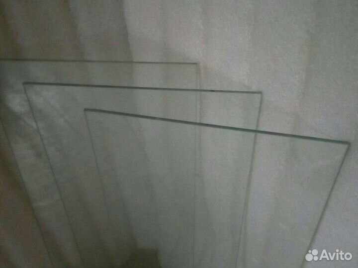 Полки стеклянные 70/30см