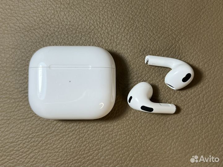 AirPods 3