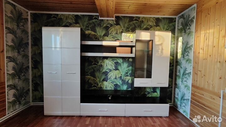 Стенка в гостиную Нэнси