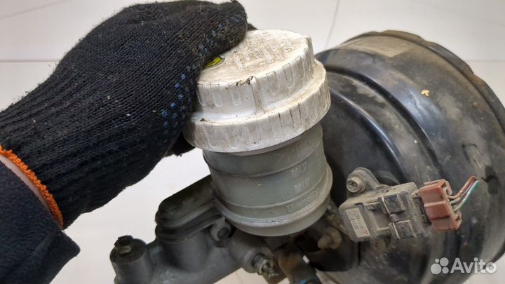 Цилиндр тормозной главный Mitsubishi Carisma, 1997