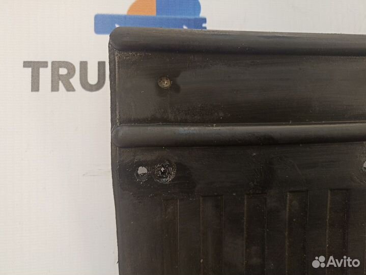 Брызговик крыла камаз 5490