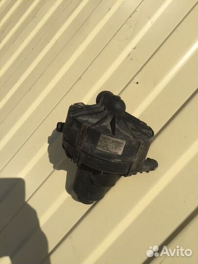 Воздушный насос Mercedes E-Class W211 M272 2008