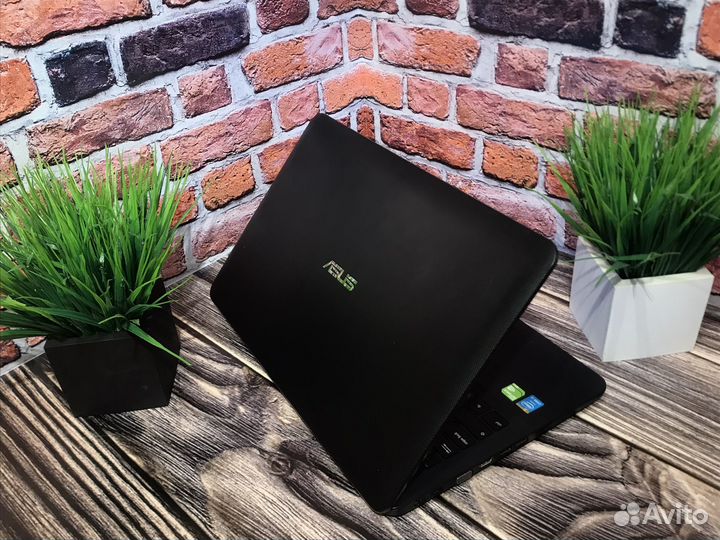 Игровой ноутбук Asus i3-5005U/2видеокарты/500gb