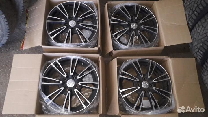 Литые R15 pсd:4x100 ет:45 DIA:54.1