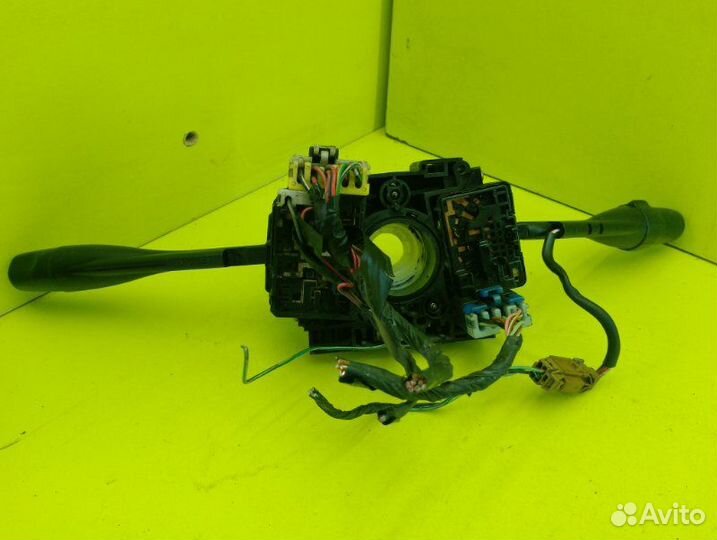 Блок подрулевых переключателей Nissan Vanette