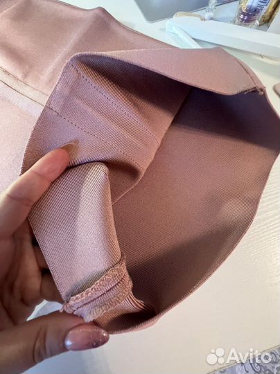 Юбка-карандаш нюдовая