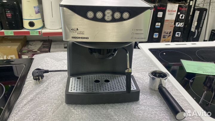 Кофеварка redmond RCM-1503