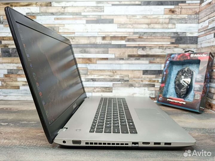 Большой Asus 17 на i7/ GeForce 740m/ SSD+HDD