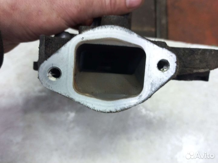 Кия спектра помпа 1.6 s6d