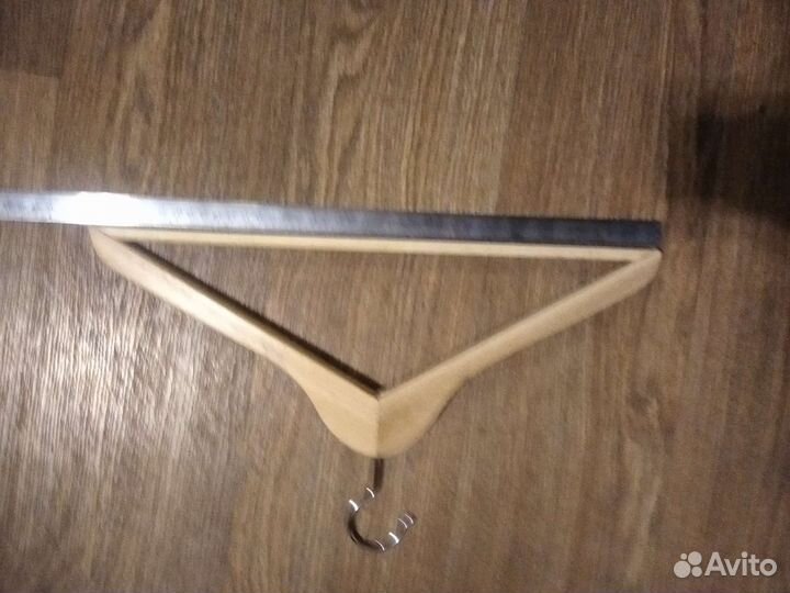 Плечики для одежды деревянные