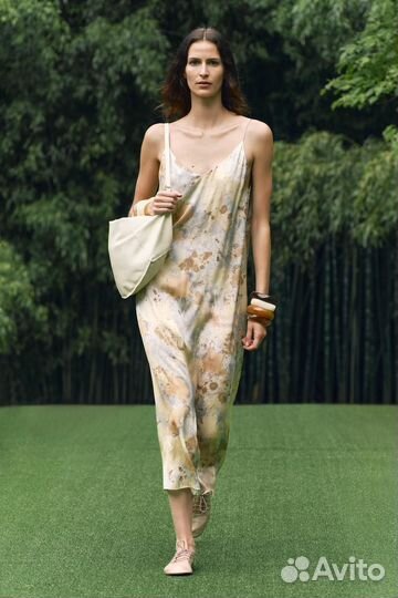 Платье Zara из вискозы