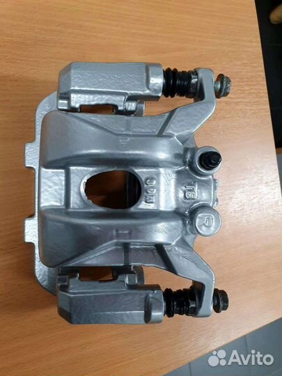 Комплект суппортов infiniti qx56/qx80