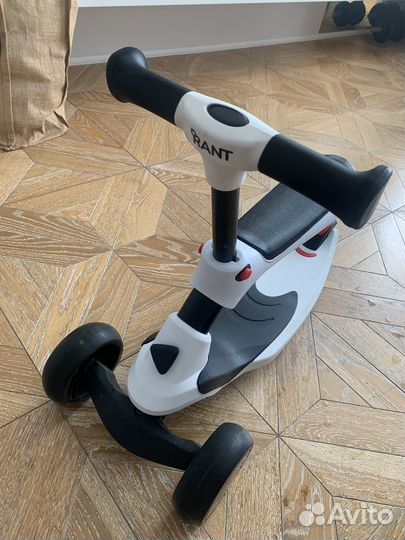 Самокат беговел 2 в 1