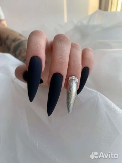 Маникюр, педикюр, наращивание ногтей