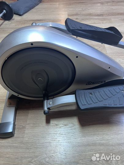 Эллиптический тренажер dender