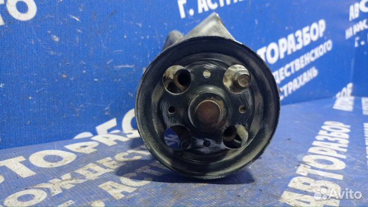 Помпа Nissan X-Trail T30 внедорожник QR25DE 2005