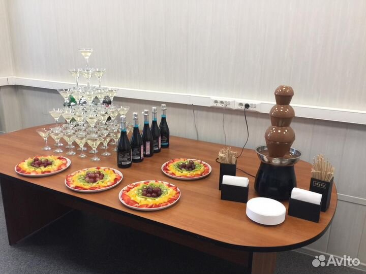 Шоколадный фонтан. Фруктовое оформление