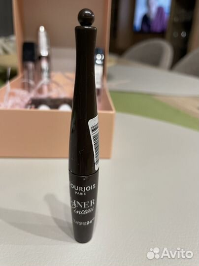 Набор косметики для глаз с зеркалом