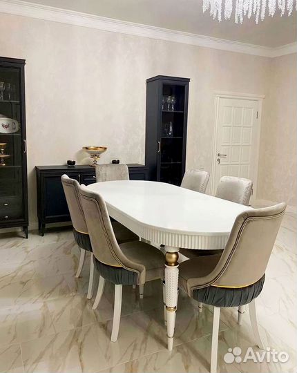 Обеденный комплект стол и стулья