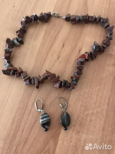 Бусы, серьги и кольцо