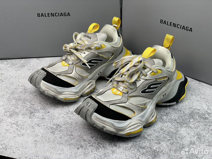 Кроссовки Balenciaga Cargo Sneaker Worn-Out