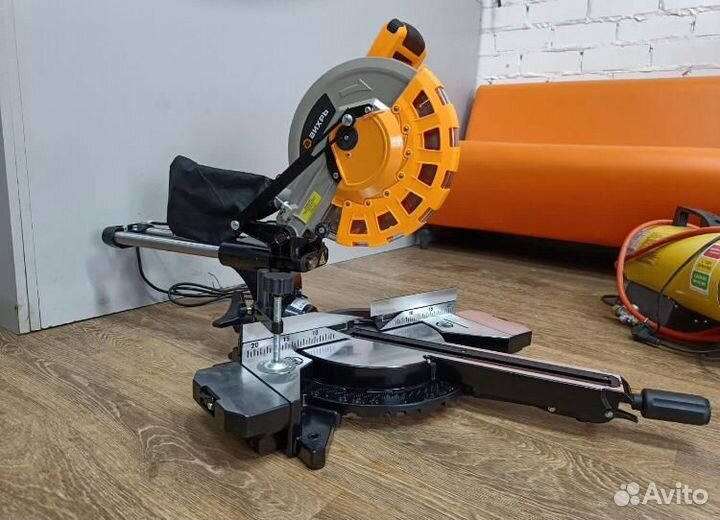 Аренда Торцовочная пила (торцовка)