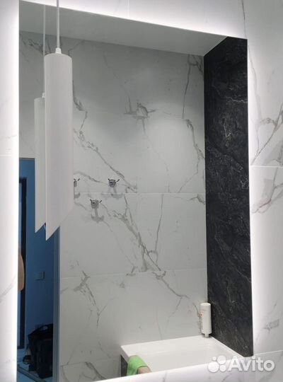 Напольное зеркало с подсветкой