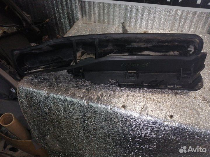 Воздухозаборник D350507T3 Mazda Demio DY5W ZY-VE