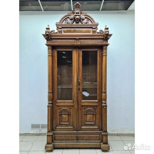 Старинный дубовый книжный шкаф, 19 века