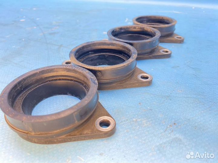 Впускной патрубок/ манифолд Honda Cbr1000Rr