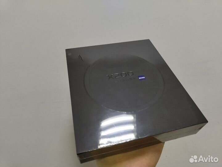 Vivo X200, 16/512 ГБ