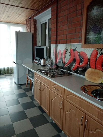 Дом 145 м² на участке 4 сот.