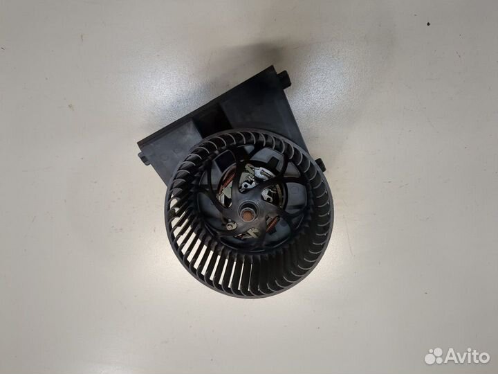 Двигатель отопителя Audi A3 (8L1), 1998