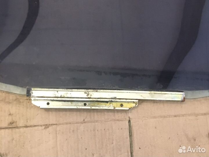 Стекло задней левой двери Geely MK(2680)