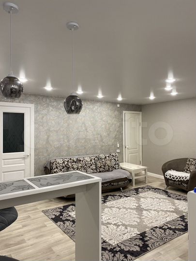 2-к. квартира, 43 м², 1/2 эт.