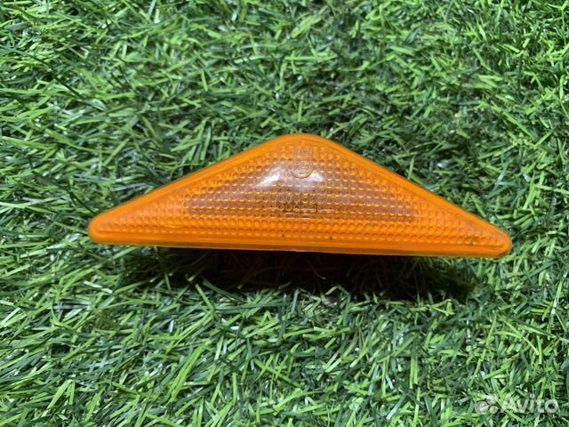 Повторитель поворота в крыло Ford Focus I