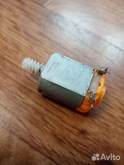 Моторчик машинки
