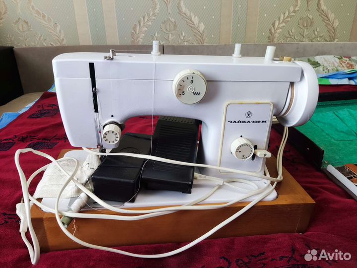 Швейная машина Чайка 132м