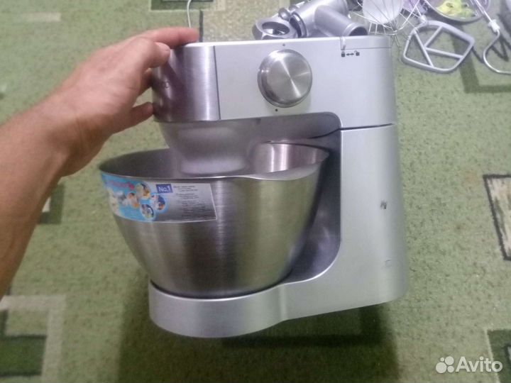 Кухонный комбайн (планетарный миксер) kenwood