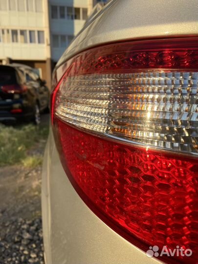 Задний фонарь kia rio 3