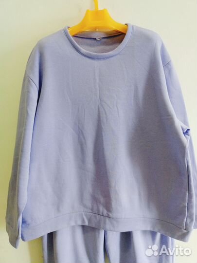 Новый спортивный костюм женский 68 размер