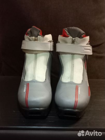 Лыжные ботинки trek